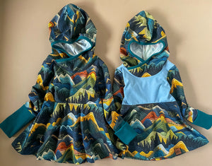GWM Hooded Tunic - Tapestry Mountains